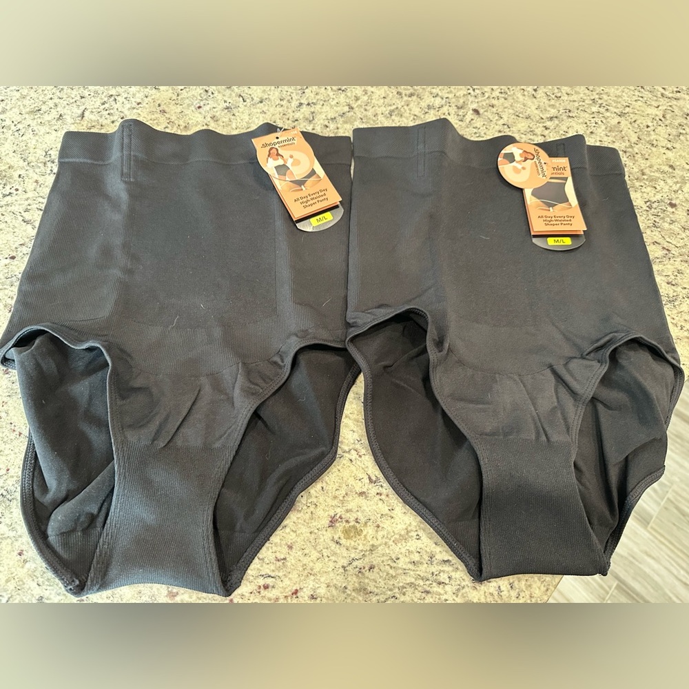 Shapermint Women's Black Shaping Panties size medium/large